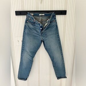 Levi’s Wedgie size 28
